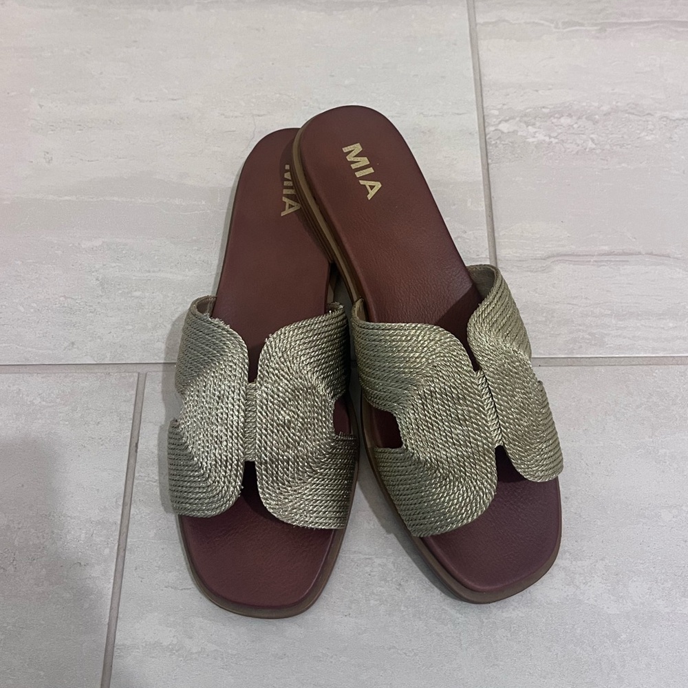 MIA Sandals
